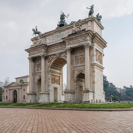 Luxury Apartment Near Arco Della Pace Guerrazzi 9 ميلان المظهر الخارجي الصورة